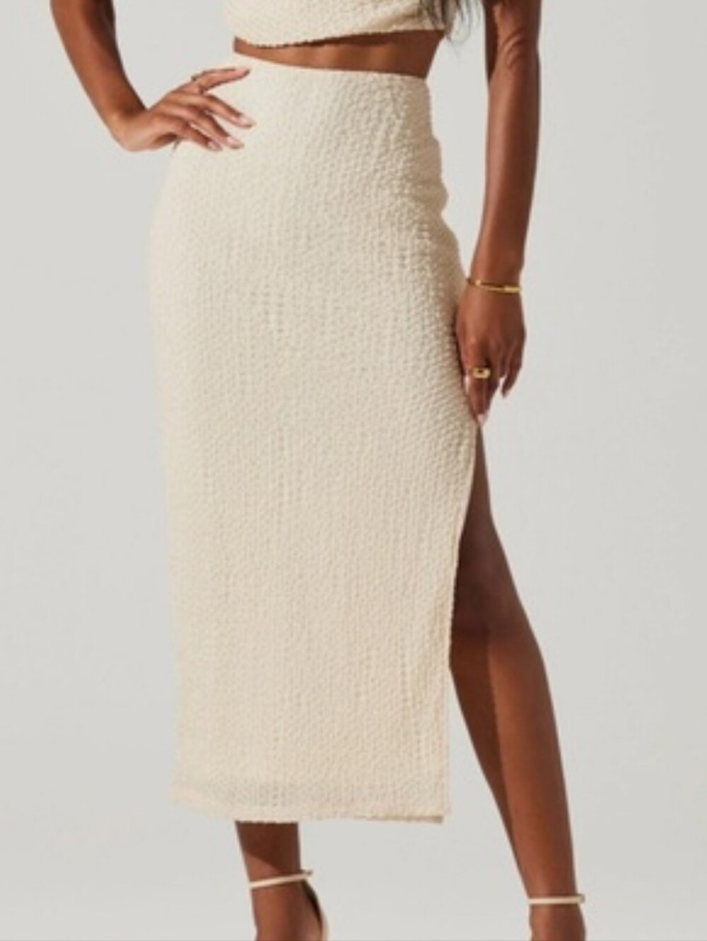 Astr The Label Keely Cream Textured Midi Pencil Skirt with Side Slit